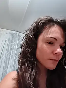 Snapshot of BaileyMFox chatting on May 17, 3:41 pm BaileyMFox online show from May 17, 3:41 pm