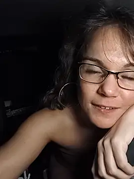 Snapshot of BaileyMFox chatting on May 19, 1:56 am BaileyMFox online show from May 19, 1:56 am