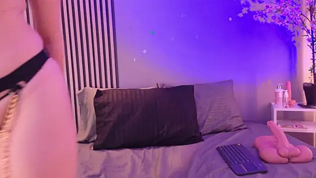 JadeHearrt online show from April 22, 5:47 pm