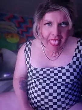 staceynew online show from April 30, 9:19 pm