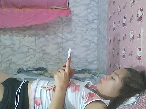 Snapshot of Sexybabe168 chatting on June 9, 1:06 am Sexybabe168 online show from June 9, 1:06 am