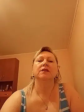 Snapshot of I_amVeronicle chatting on June 21, 2:41 pm I amVeronicle online show from June 21, 2:41 pm