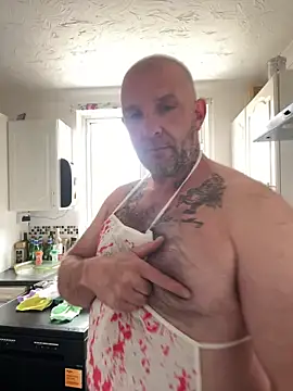 yourfavebear online show from May 10, 10:42 am