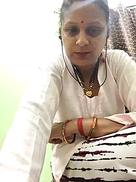 Snapshot of Beborani chatting on May 8, 5:51 pm Beborani online show from May 8, 5:51 pm