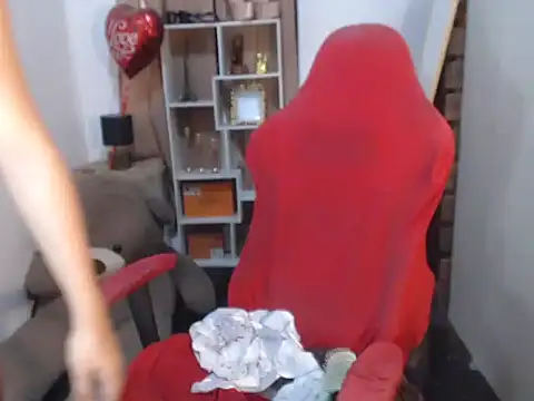 seductive chloe31 online show from April 23, 6:25 am