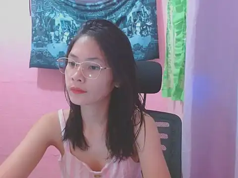 Snapshot of Sweetsexylady19 chatting on July 17, 4:30 am Sweetsexylady19 online show from July 17, 4:30 am