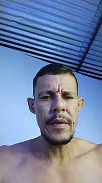 Snapshot of El_junior21 chatting on July 16, 12:22 pm El junior21 online show from July 16, 12:22 pm