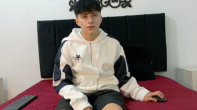 LunayDream online show from May 28, 11:18 am