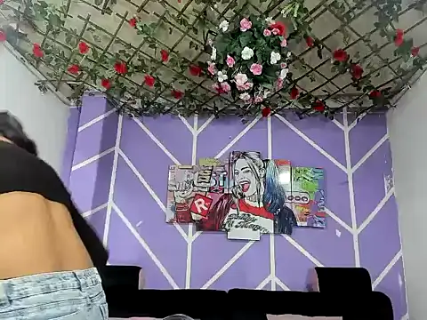 DAHNE HOT  online show from April 21, 1:42 am