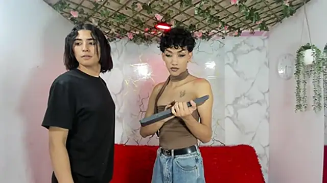Snapshot of DAHNE_HOT_ chatting on May 30, 12:46 pm DAHNE HOT online show from May 30, 12:46 pm
