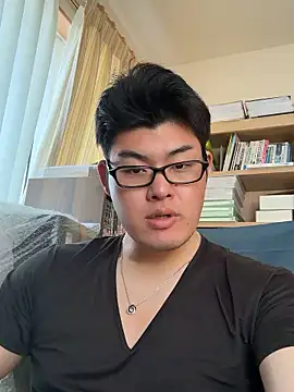 Snapshot of shun_201 chatting on April 26, 2:42 am shun 201 online show from April 26, 2:42 am