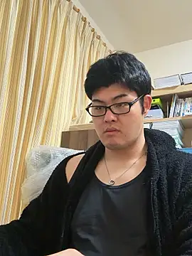Snapshot of shun_201 chatting on May 22, 5:25 am shun 201 online show from May 22, 5:25 am