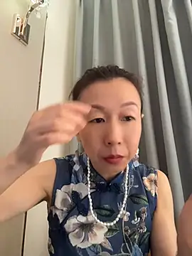summer0430 online show from June 27, 12:37 am
