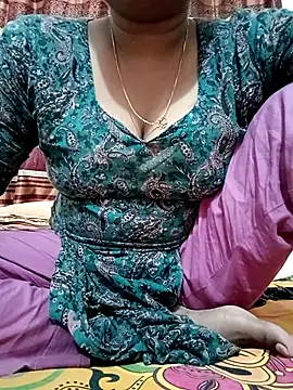 Misty-Meya online show from May 4, 11:39 am