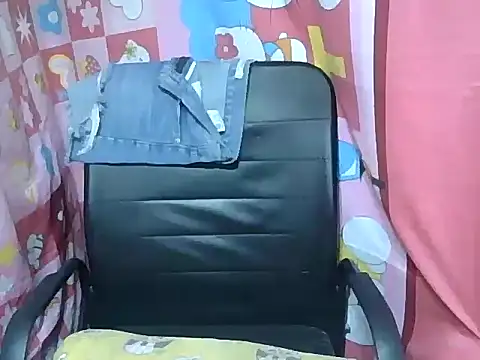 Asian TightPussy online show from June 13, 7:50 am