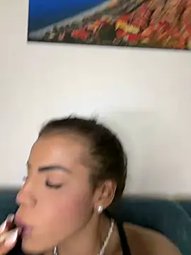 lolagfebrazil online show from April 22, 8:10 pm