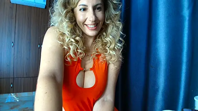 Snapshot of _horny_sexy_ chatting on July 20, 4:27 am horny sexy online show from July 20, 4:27 am