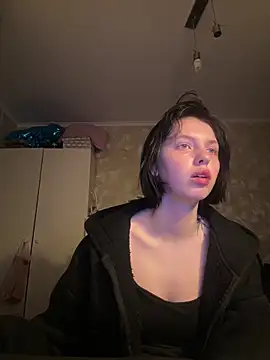sennie x online show from May 4, 6:37 pm