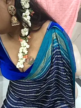 Snapshot of samanatha91 chatting on May 28, 7:33 pm samanatha91 online show from May 28, 7:33 pm
