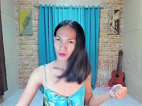 Snapshot of urnaughty_kim chatting on May 25, 1:17 pm urnaughty kim online show from May 25, 1:17 pm