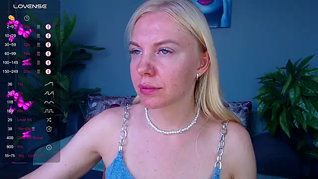 Snapshot of FromRussia chatting on July 14, 6:51 am FromRussia online show from July 14, 6:51 am