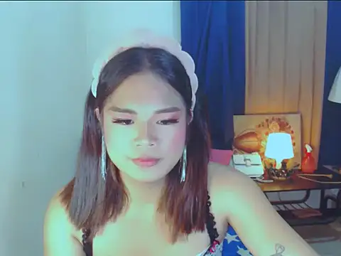 Snapshot of SWEETBELLA69 chatting on April 22, 12:07 pm SWEETBELLA69 online show from April 22, 12:07 pm