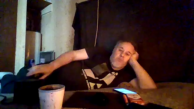 Snapshot of Nightshade1195 chatting on May 6, 5:51 pm Nightshade1195 online show from May 6, 5:51 pm