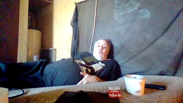 Snapshot of Nightshade1195 chatting on May 10, 4:56 pm Nightshade1195 online show from May 10, 4:56 pm