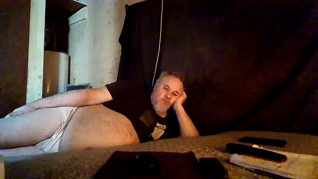 Snapshot of Nightshade1195 chatting on May 12, 7:00 pm Nightshade1195 online show from May 12, 7:00 pm