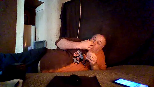 Snapshot of Nightshade1195 chatting on May 14, 9:32 pm Nightshade1195 online show from May 14, 9:32 pm