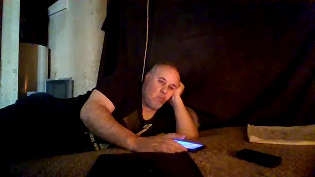 Snapshot of Nightshade1195 chatting on May 18, 8:25 pm Nightshade1195 online show from May 18, 8:25 pm
