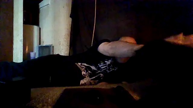 Snapshot of Nightshade1195 chatting on May 20, 8:37 pm Nightshade1195 online show from May 20, 8:37 pm