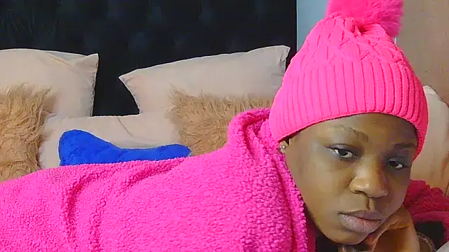 Snapshot of julianaa19 chatting on June 20, 5:43 am julianaa19 online show from June 20, 5:43 am