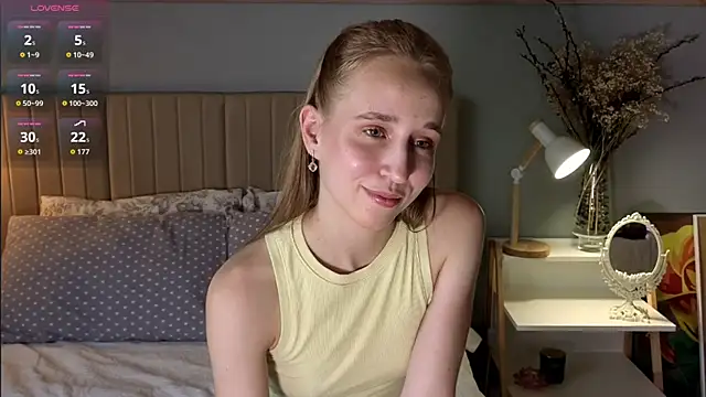 Snapshot of oliviakiiss chatting on July 10, 2:19 pm oliviakiiss online show from July 10, 2:19 pm