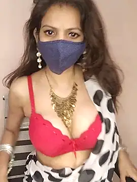Snapshot of lovelyrosewifey chatting on May 6, 4:52 am lovelyrosewifey online show from May 6, 4:52 am