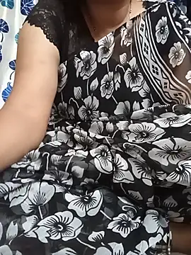 Snapshot of Dimpletelugu chatting on June 27, 12:33 pm Dimpletelugu online show from June 27, 12:33 pm