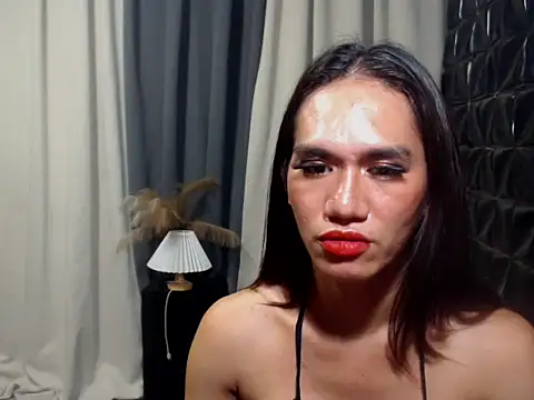 Queen Haliyah online show from May 15, 11:12 pm