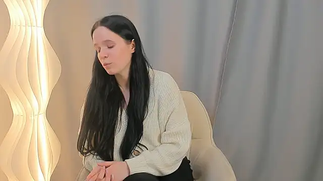 JuliZeh online show from April 20, 8:21 pm