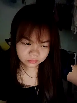 Snapshot of Truxcy1 chatting on May 6, 10:37 pm Truxcy1 online show from May 6, 10:37 pm