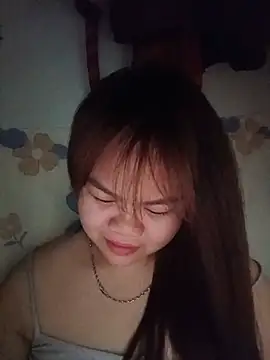 Snapshot of Truxcy1 chatting on May 24, 5:51 pm Truxcy1 online show from May 24, 5:51 pm