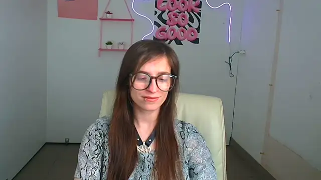 Luna Tantra online show from June 19, 10:35 pm