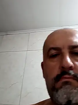 Snapshot of ar174 chatting on April 23, 4:35 am ar174 online show from April 23, 4:35 am