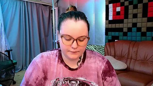 CatherineClaire online show from July 23, 4:16 pm