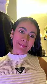 Snapshot of Laia_Hills chatting on August 4, 3:36 pm Laia Hills online show from August 4, 3:36 pm