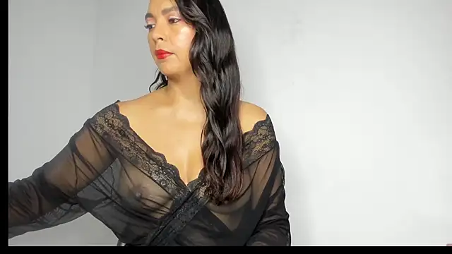 Snapshot of Agatha_fox7 chatting on July 4, 5:13 am Agatha fox7 online show from July 4, 5:13 am