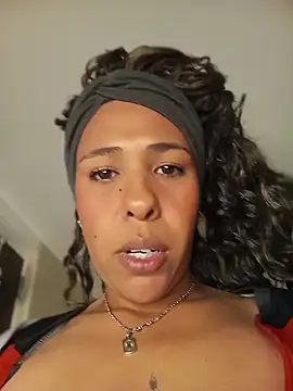 Snapshot of Ivon_C chatting on June 14, 2:24 am Ivon C online show from June 14, 2:24 am