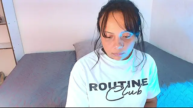 Snapshot of _eilish_ chatting on July 22, 10:01 pm eilish online show from July 22, 10:01 pm