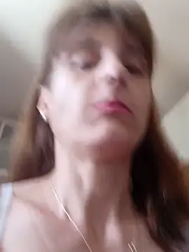 Snapshot of LissaBelaa chatting on May 15, 10:22 am LissaBelaa online show from May 15, 10:22 am
