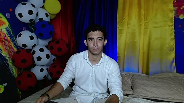 Snapshot of caius_bigcock1 chatting on June 30, 1:39 am caius bigcock1 online show from June 30, 1:39 am