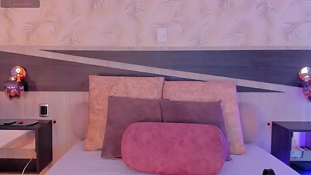 Snapshot of Sofia_pamela_ chatting on April 24, 6:54 pm Sofia pamela online show from April 24, 6:54 pm